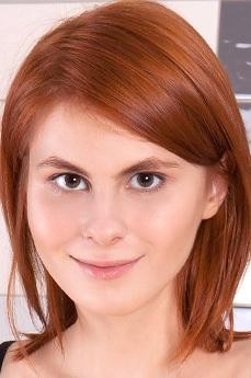 Daphne Angel photo 15