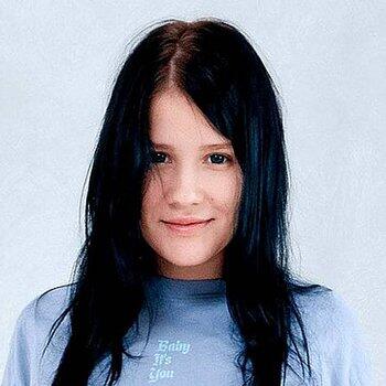Viola Weber photo 30