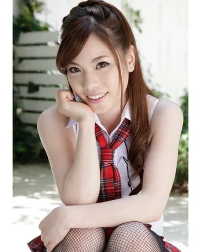 Emi Sasaki photo 2