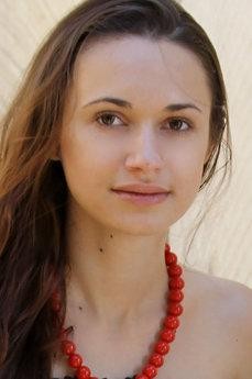 Ilona B photo 7