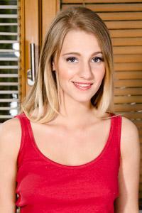 Sara Coul photo 9