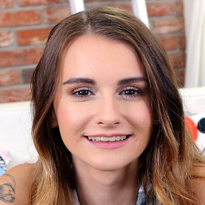 Adelle Unicorn photo 21