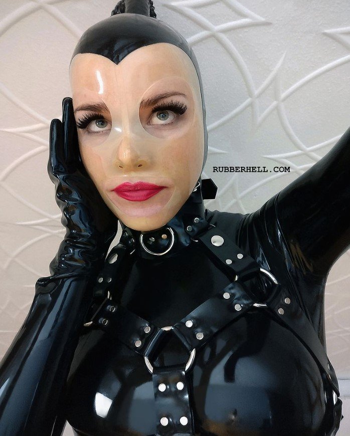 RubberTerra — fotos e vídeos +18