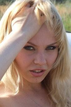 Alex B photo 4