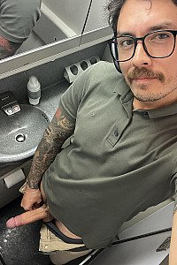 Jase Leon