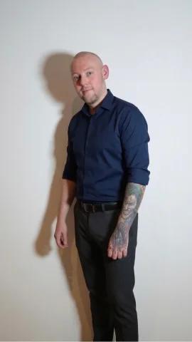 Oskar Bennett — fotos e vídeos +18