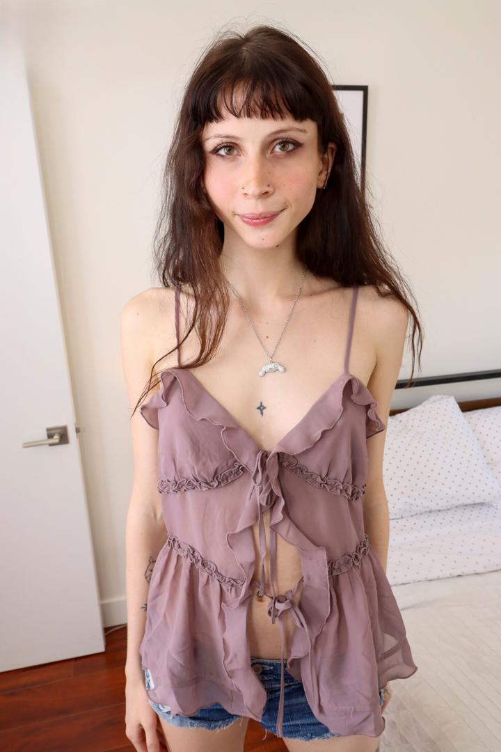 Lilly Benz — fotos e vídeos +18