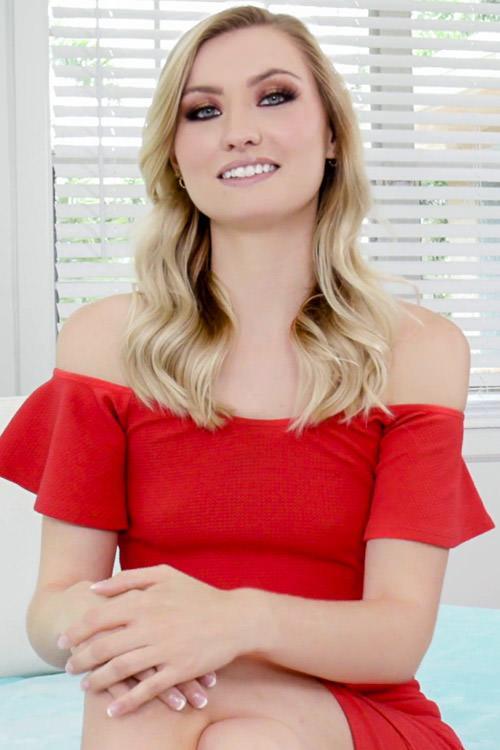 Emma Sirus photo 15