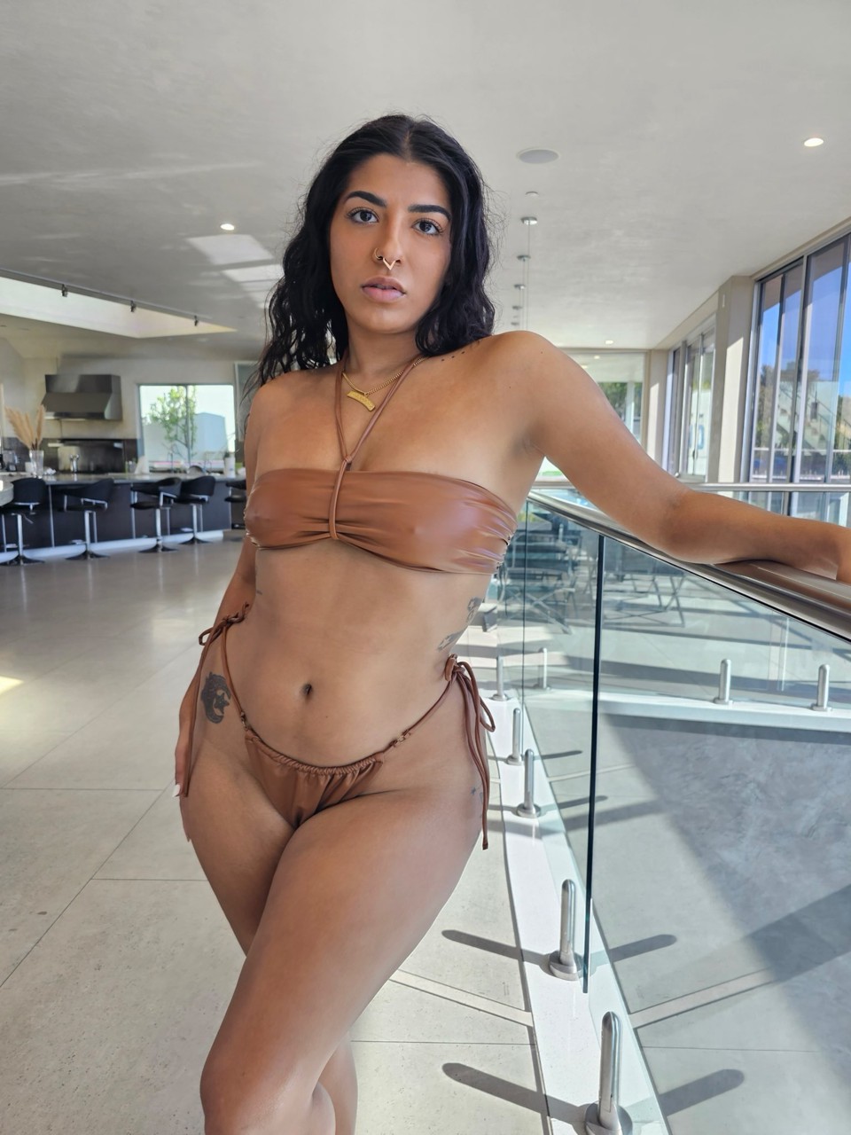 Jasmine Sherni photo 4