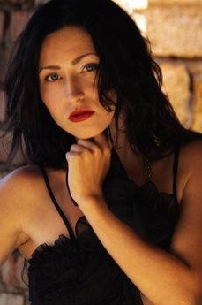 Janelle B photo 8