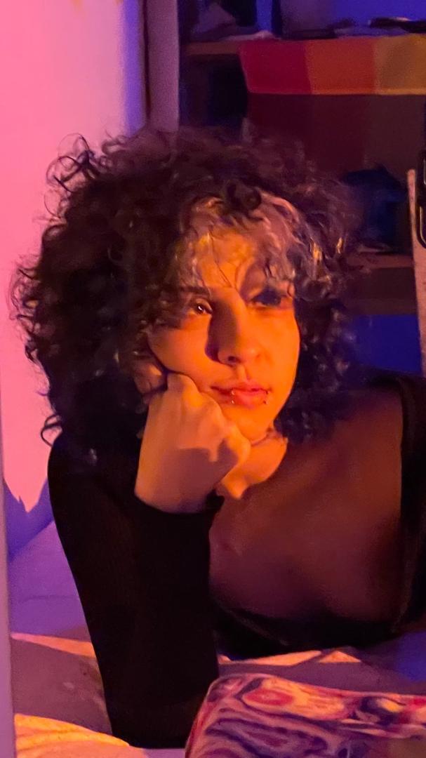 Mistress Cynell — fotos e vídeos +18
