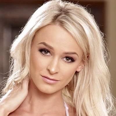 Emma Hix photo 77