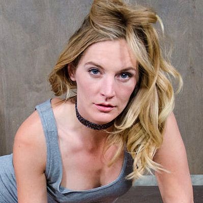 Mona Wales photo 32