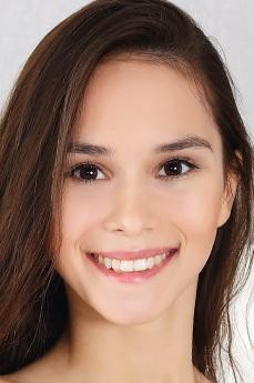 Leona Mia photo 12