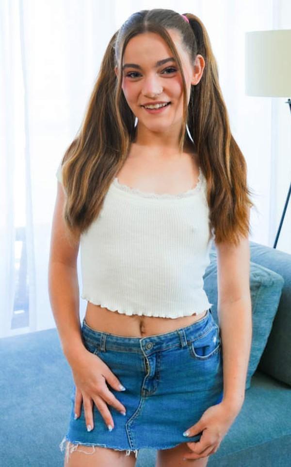Juniper Ren photo 25