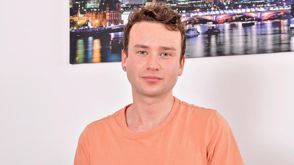 Xander Ellis photo 2