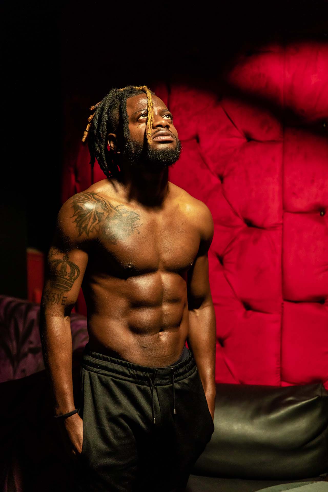 XXXotic Black — fotos e vídeos +18