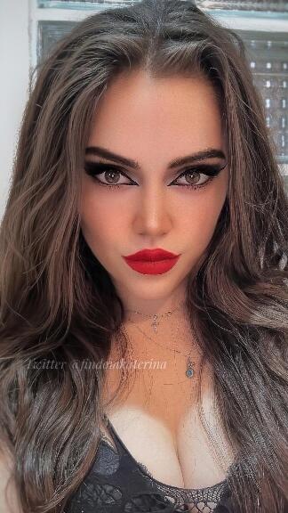 Findom Katerina — fotos e vídeos +18