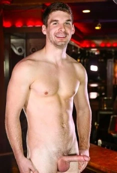 Dustin Holloway photo 5