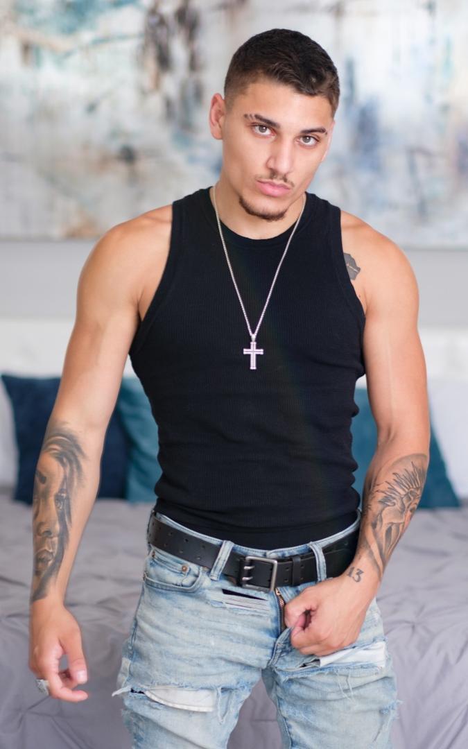 Victor Ray photo 6