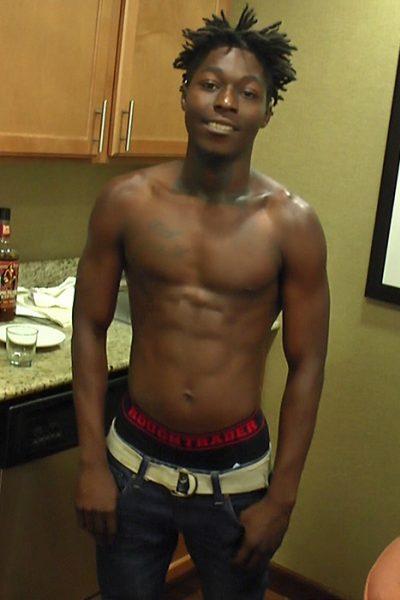 Dee Weezy — fotos e vídeos +18