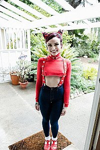 Chloe Carter
