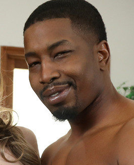 Isiah Maxwell photo 33