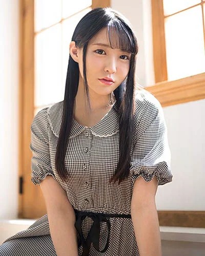 Airi Takada photo 2