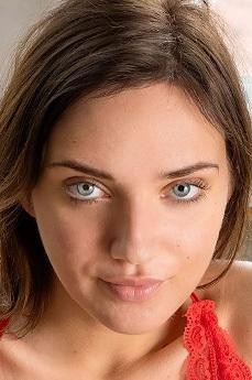 Oxana Chic photo 24