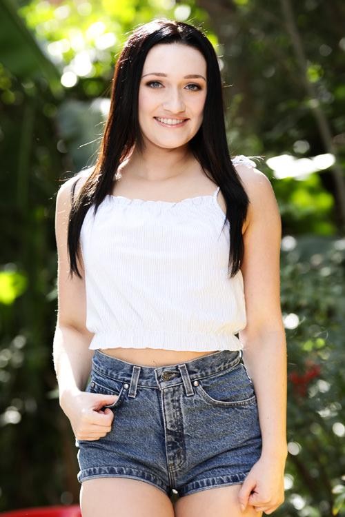 Megan Hughes photo 4