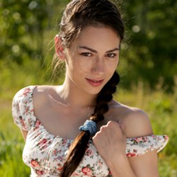 Arwen Gold photo 29