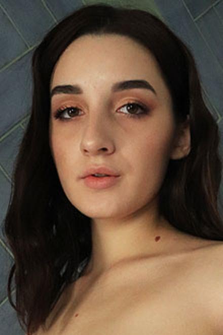 Eva Tender photo 5