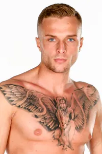 Eros Ressoni — fotos e vídeos +18