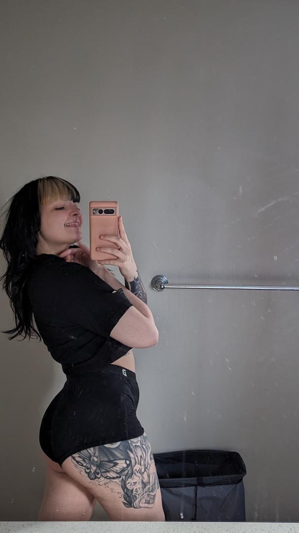 Raee — fotos e vídeos +18