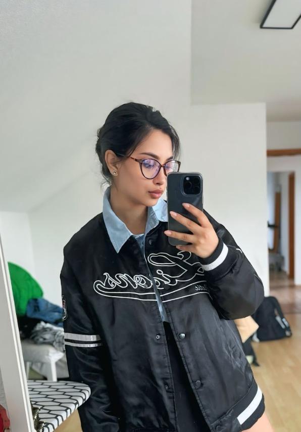 Emily Danvers — fotos e vídeos +18