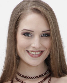 Alexandra Stein photo 8