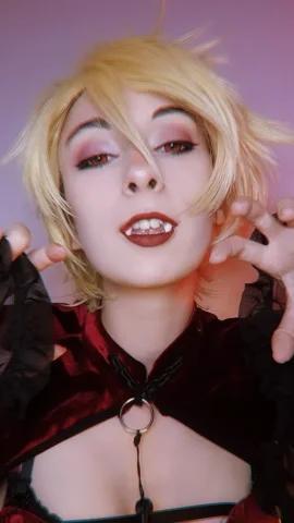 Pity Kitty — fotos e vídeos +18