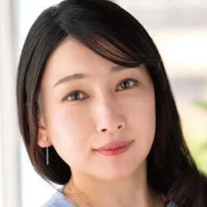 Narumiya Shiori — fotos e vídeos +18