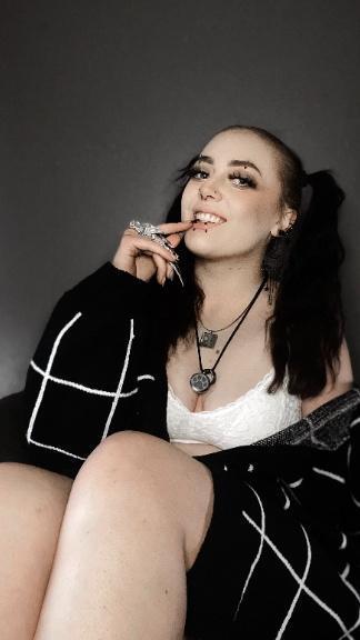 Chloe Dechanel — fotos e vídeos +18