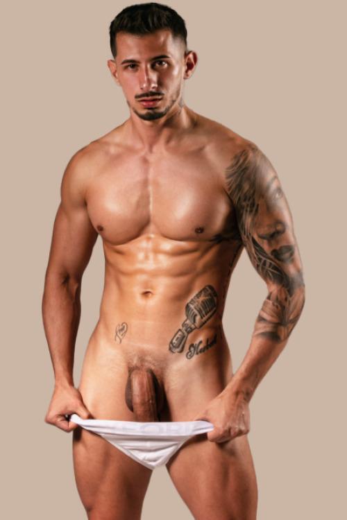 Valentino Roca photo 4