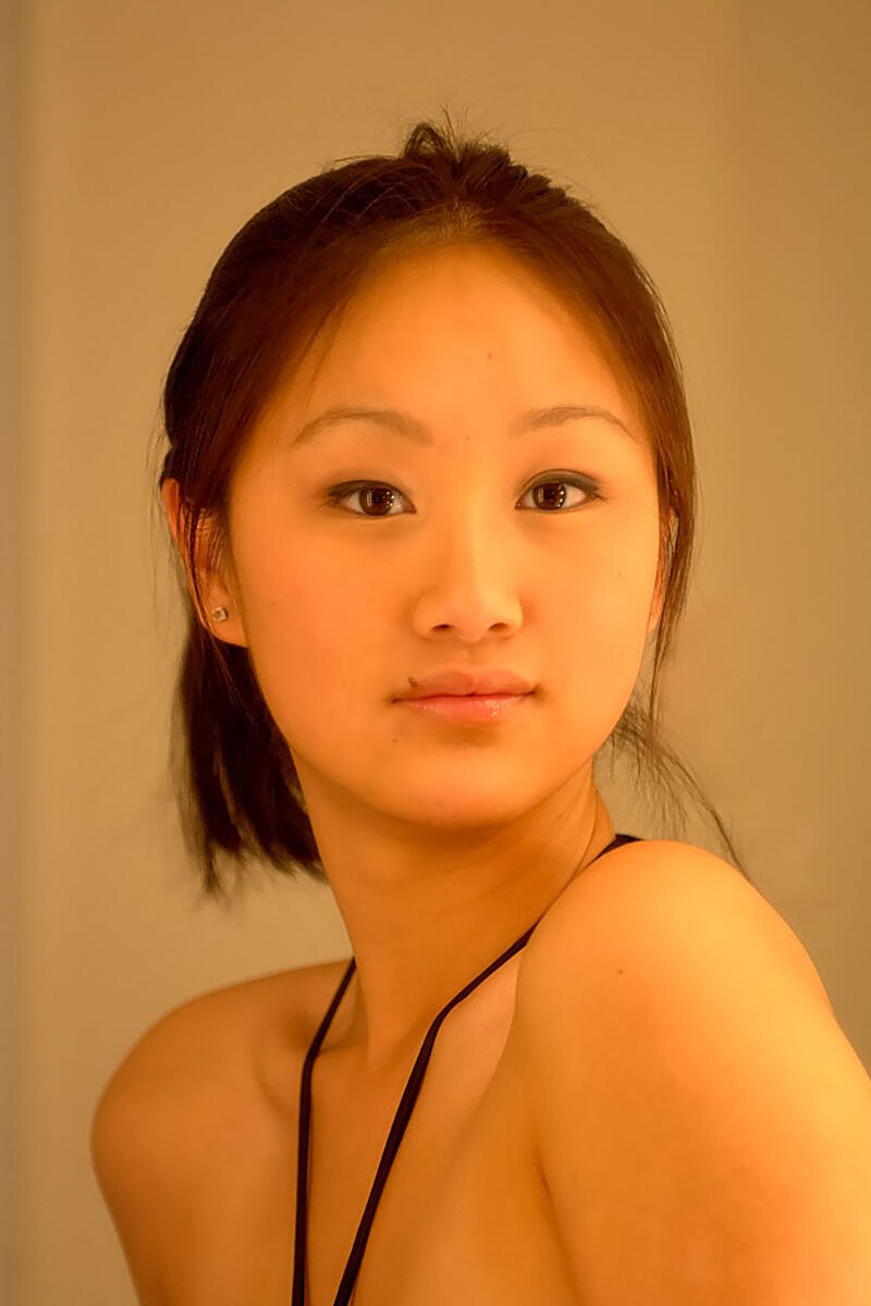 Evelyn Lin photo 21