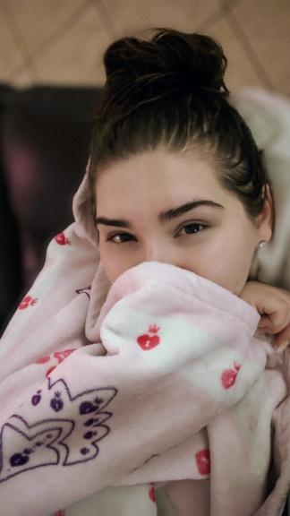 Alie Garcia — fotos e vídeos +18