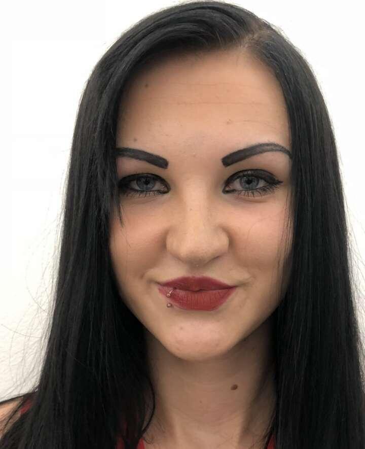 Isabella Dark photo 3