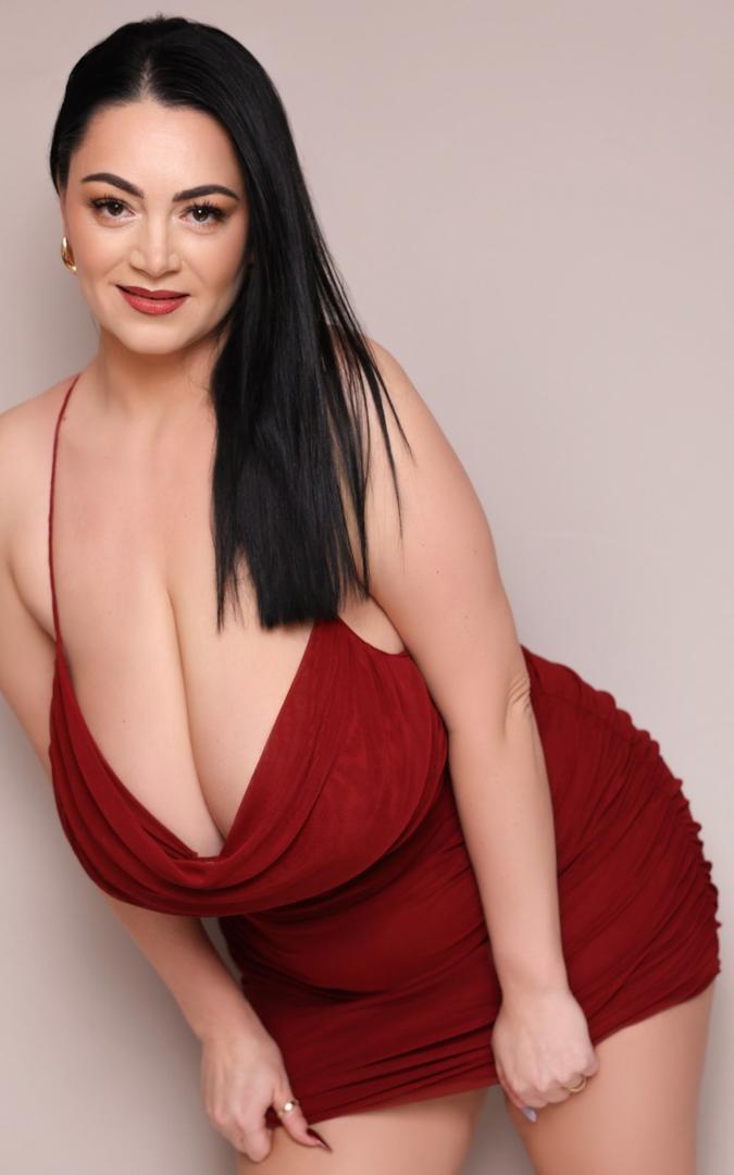 Klara Devine