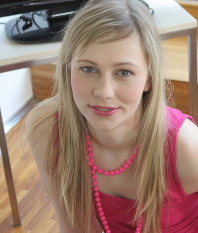 Cherry Tess photo 7