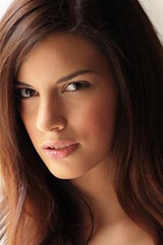 Candice Luca photo 23