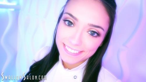 Ashly Anderson photo 32