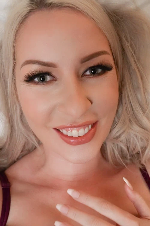 Sydney Paige photo 15