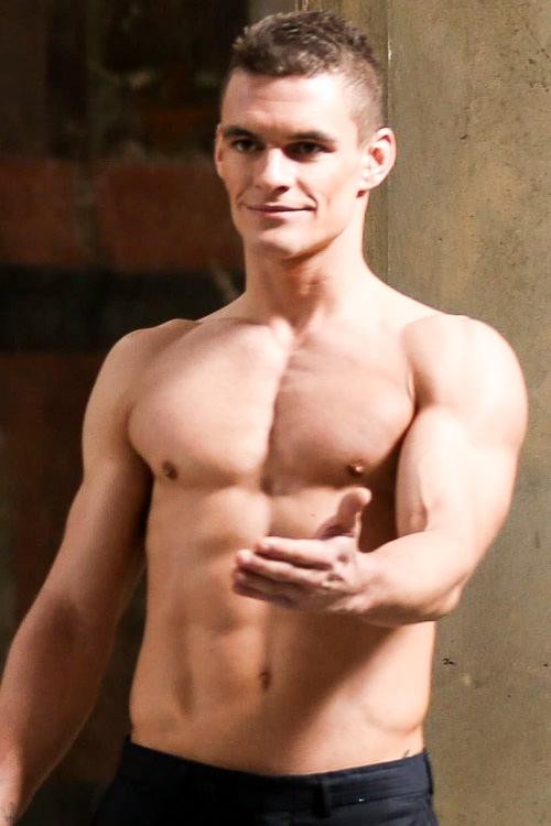 Max Dyor photo 11