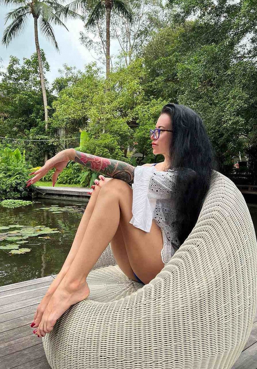 Juliadomaina — fotos e vídeos +18